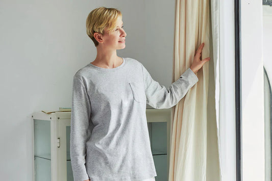 Nest Designs Women's Organic Cotton Long Sleeve Pocket Tee PJ Set - Giraffe Shapes