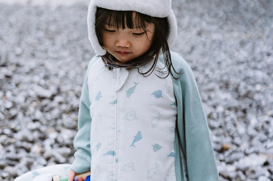 Nest Designs Raglan Bamboo Long Sleeve Footed Sleep Bag 2.5 TOG - Baby Beluga