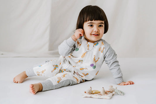 Nest Designs 1.0 TOG Bamboo Long Sleeve Footed Sleep Bag - Giraffe Shapes