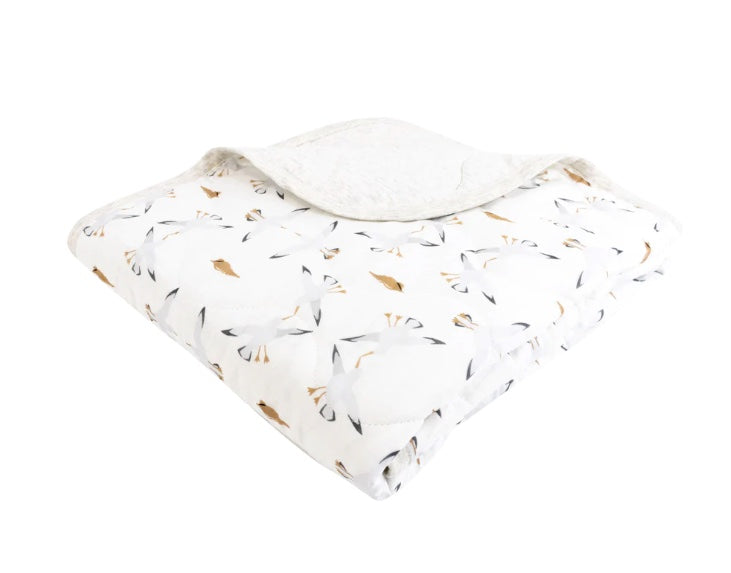 Nest Designs Quilted Bamboo Cozy Blanket (Crib) - Seagulls & Seashells