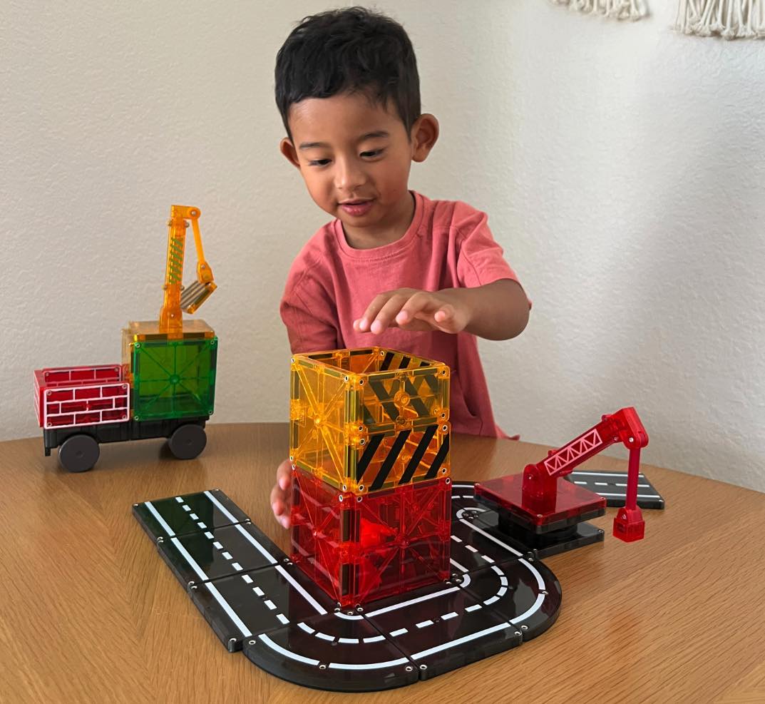 MAGNA-TILES Builder 32-Piece Set
