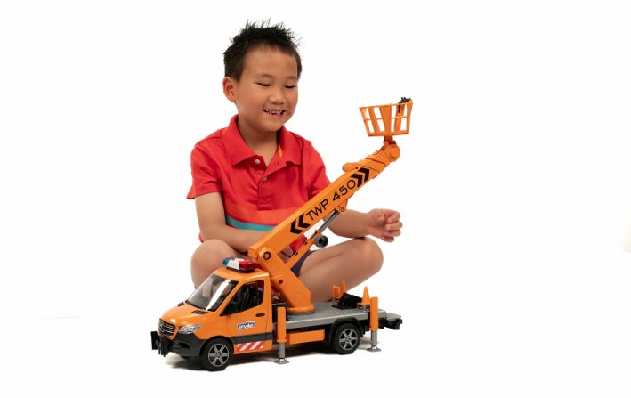 Bruder新品 02679 MB Sprinter w/Working Platform + Light & Sound Module