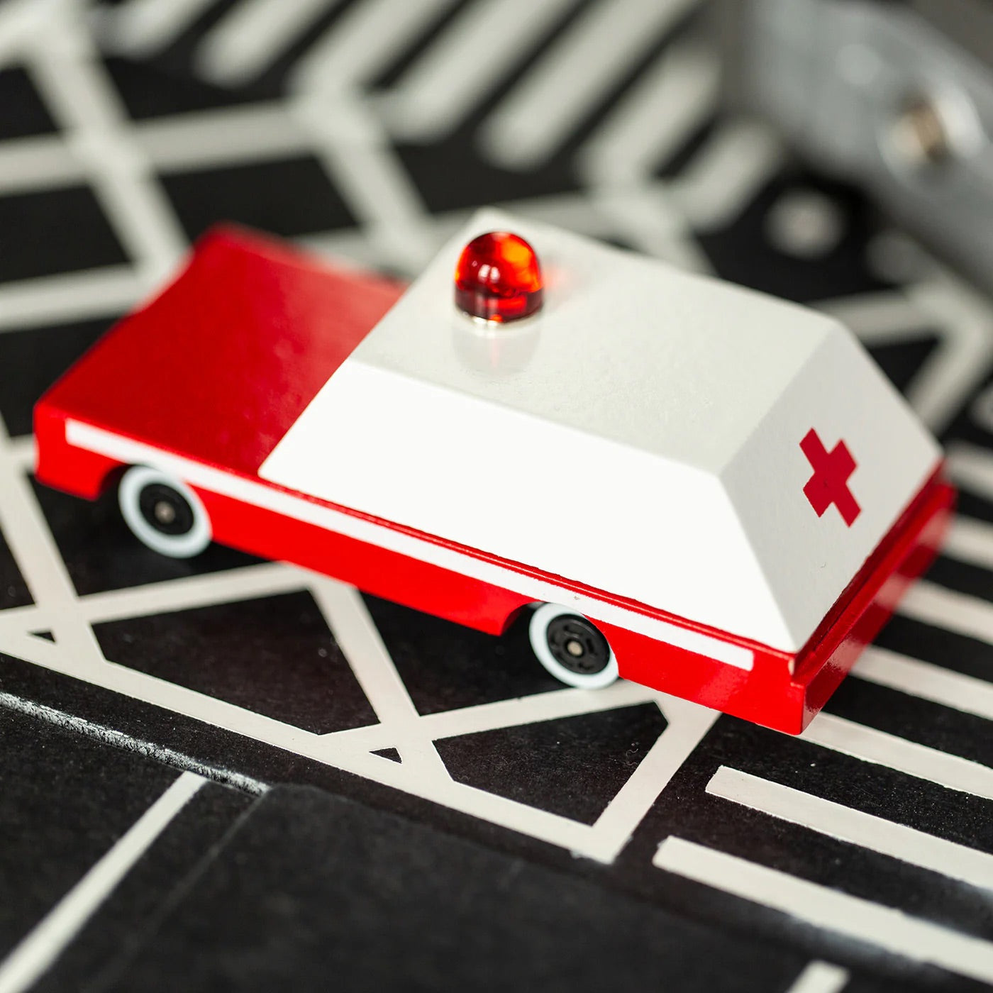 CANDYLAB Ambulance