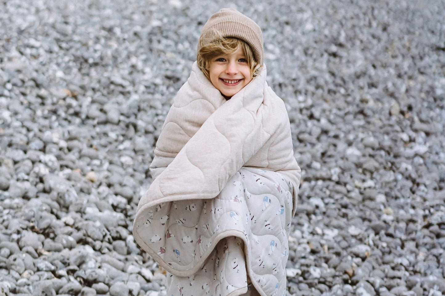 Nest Designs Small Quilted Bamboo Winter Blanket 3.2 TOG - Winter Skate