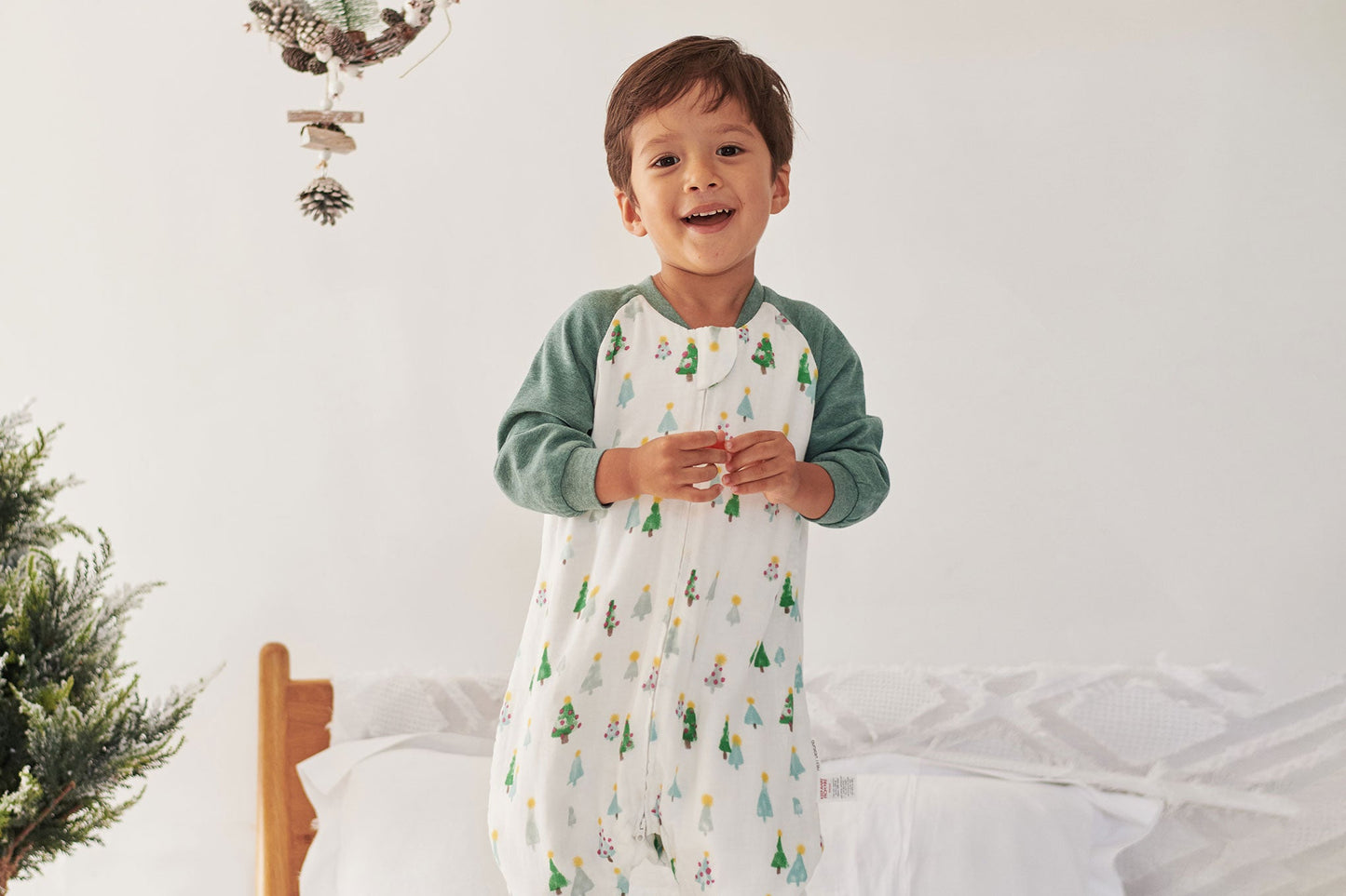 Nest Designs Bamboo Jersey Footed Sleep Bag 2.5 TOG - Twinkle Trees