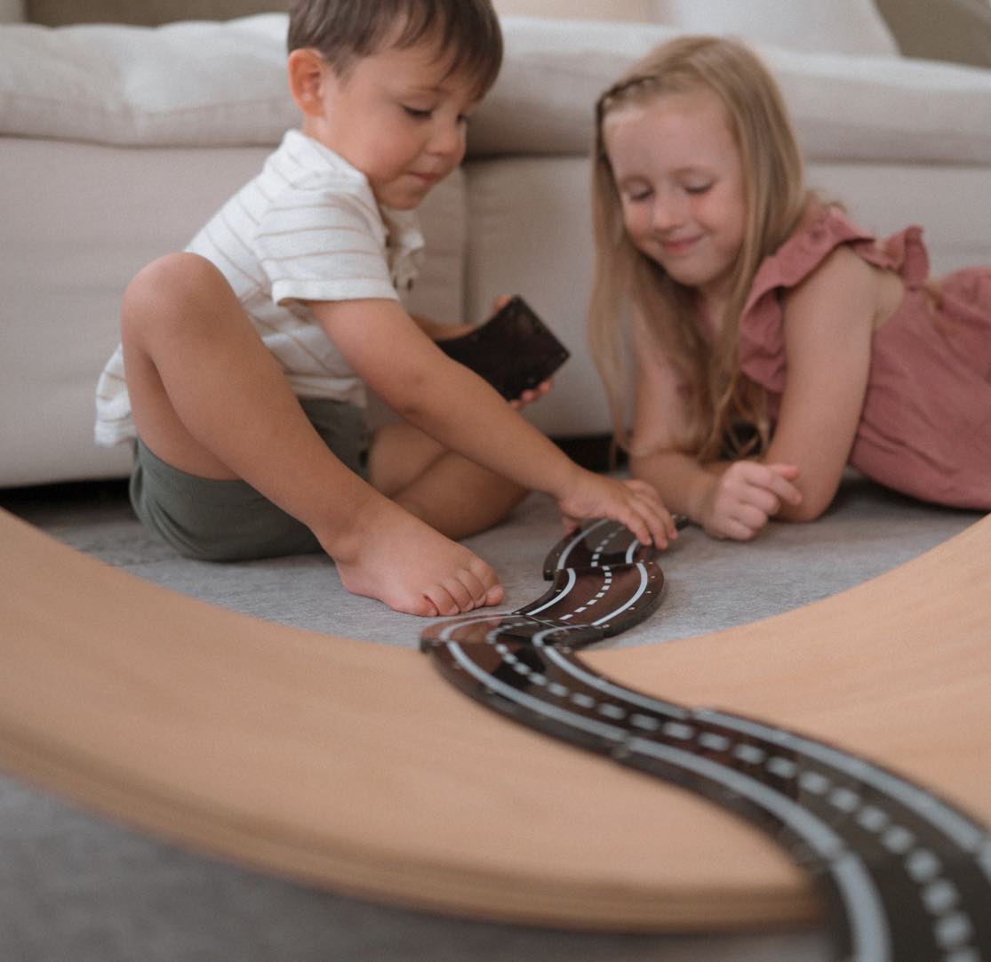 MAGNA-TILES XTRAS: Roads 12-Piece Set