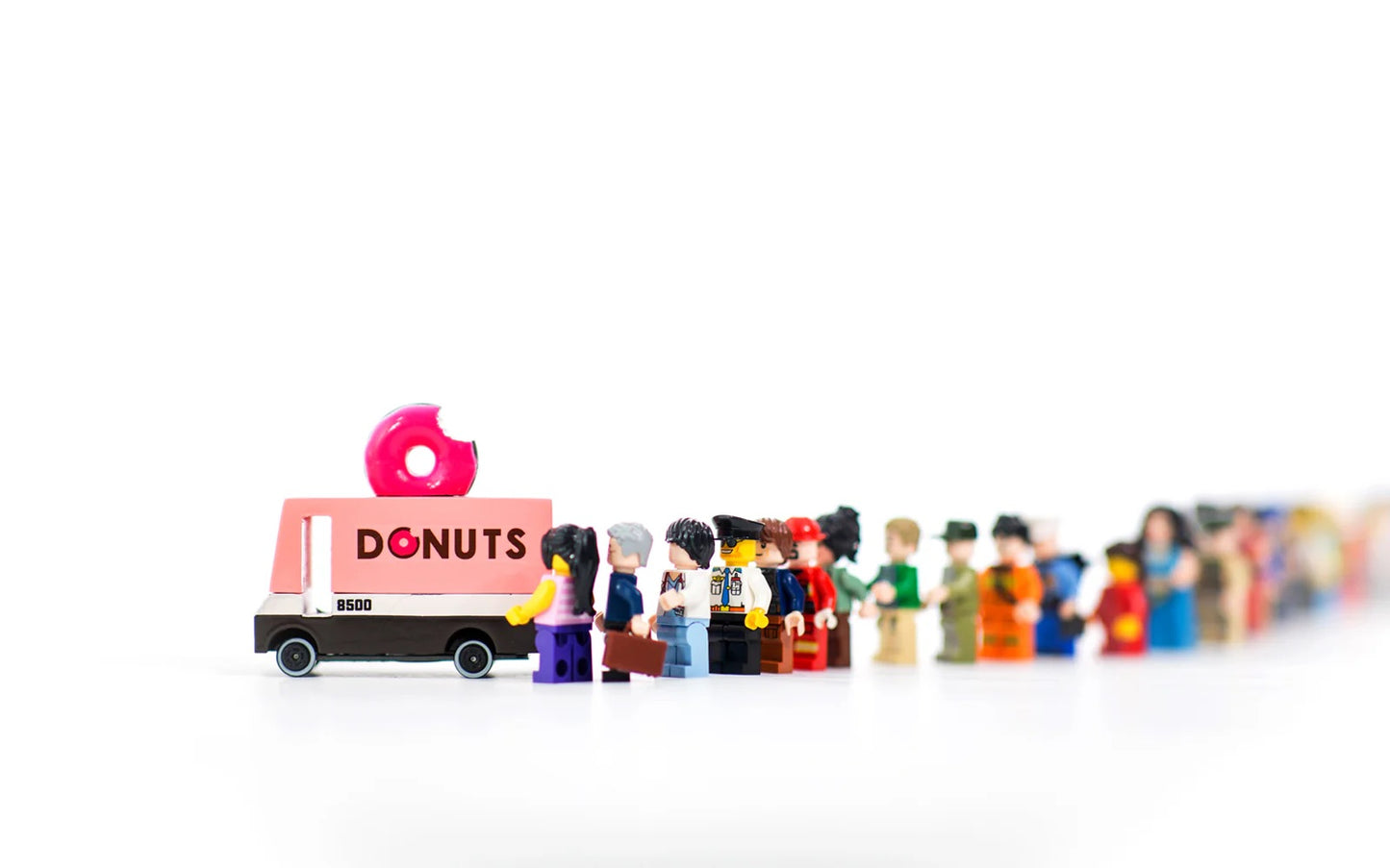 CANDYLAB Donut Van