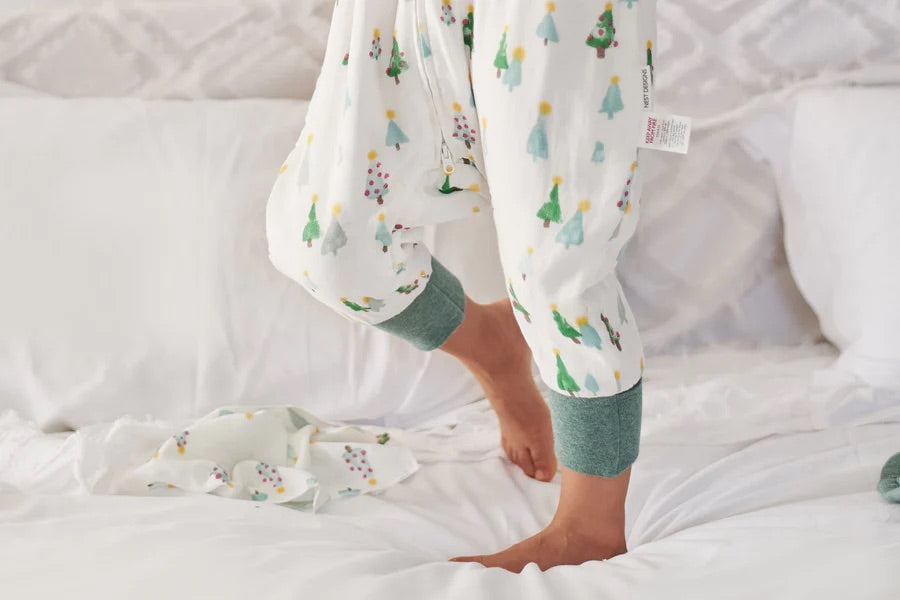Nest Designs Bamboo Jersey Footed Sleep Bag 2.5 TOG - Twinkle Trees