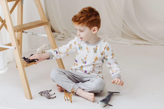 Nest Designs Organic Cotton Two-Piece PJ Set - Giraffe Shapes